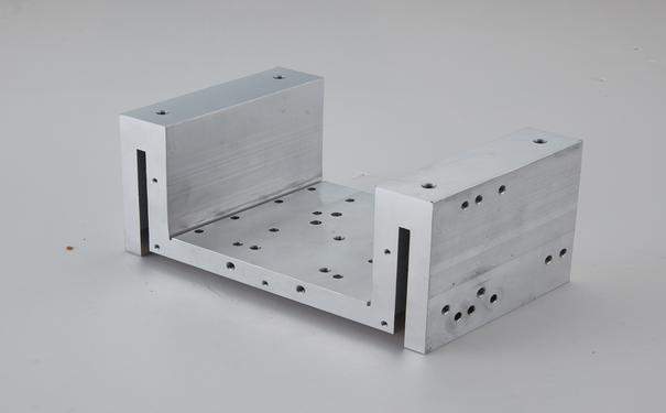 机械手萝卜视频免费下载看片